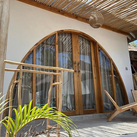 Rumah Canaria Bungalow กีลีตราวางัน ภายนอก รูปภาพ