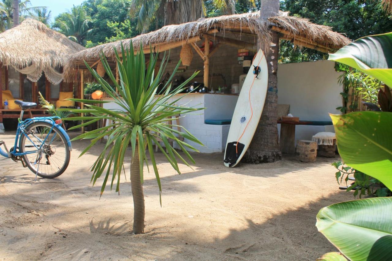 Rumah Canaria Bungalow กีลีตราวางัน ภายนอก รูปภาพ