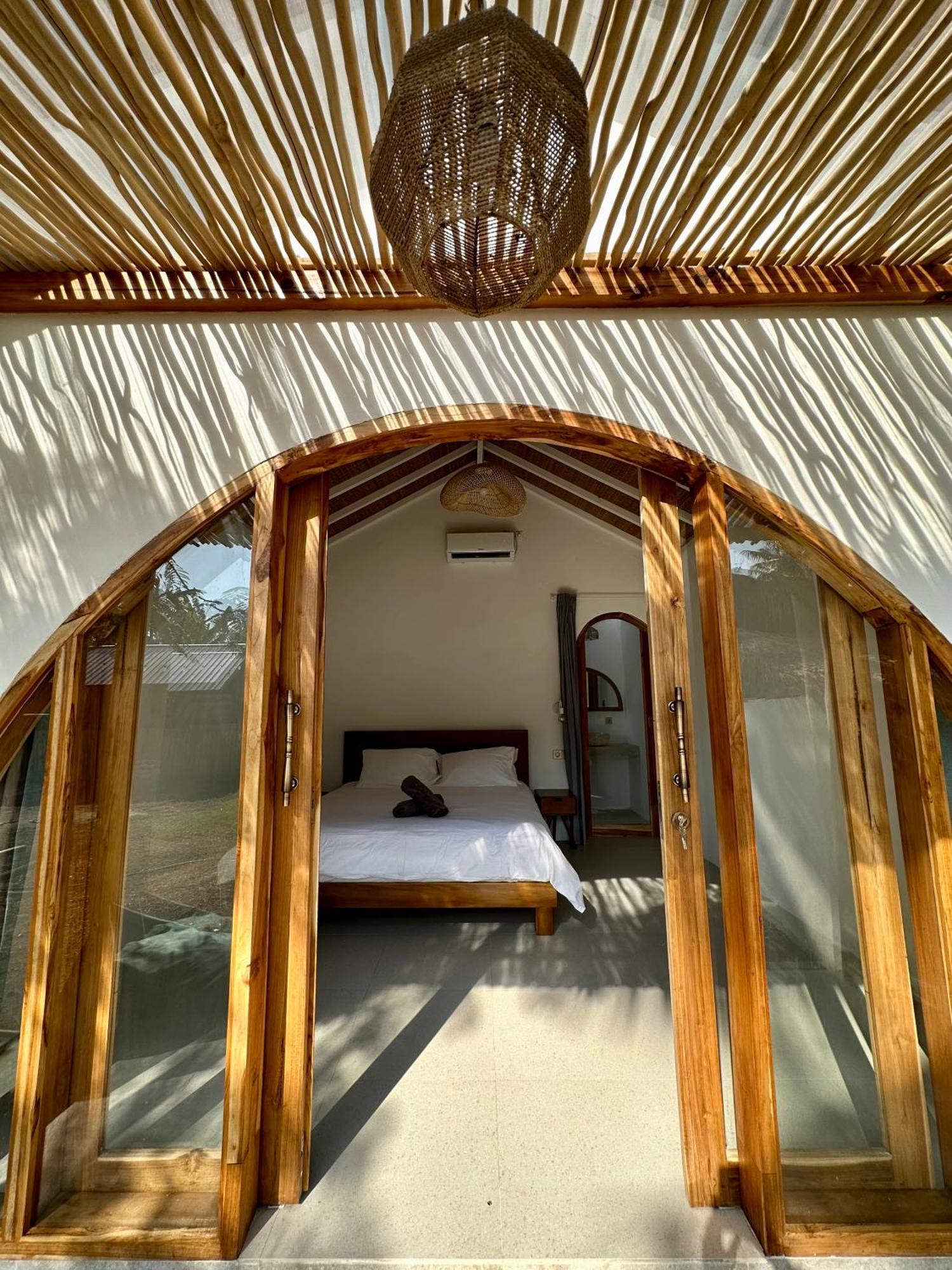 Rumah Canaria Bungalow กีลีตราวางัน ภายนอก รูปภาพ