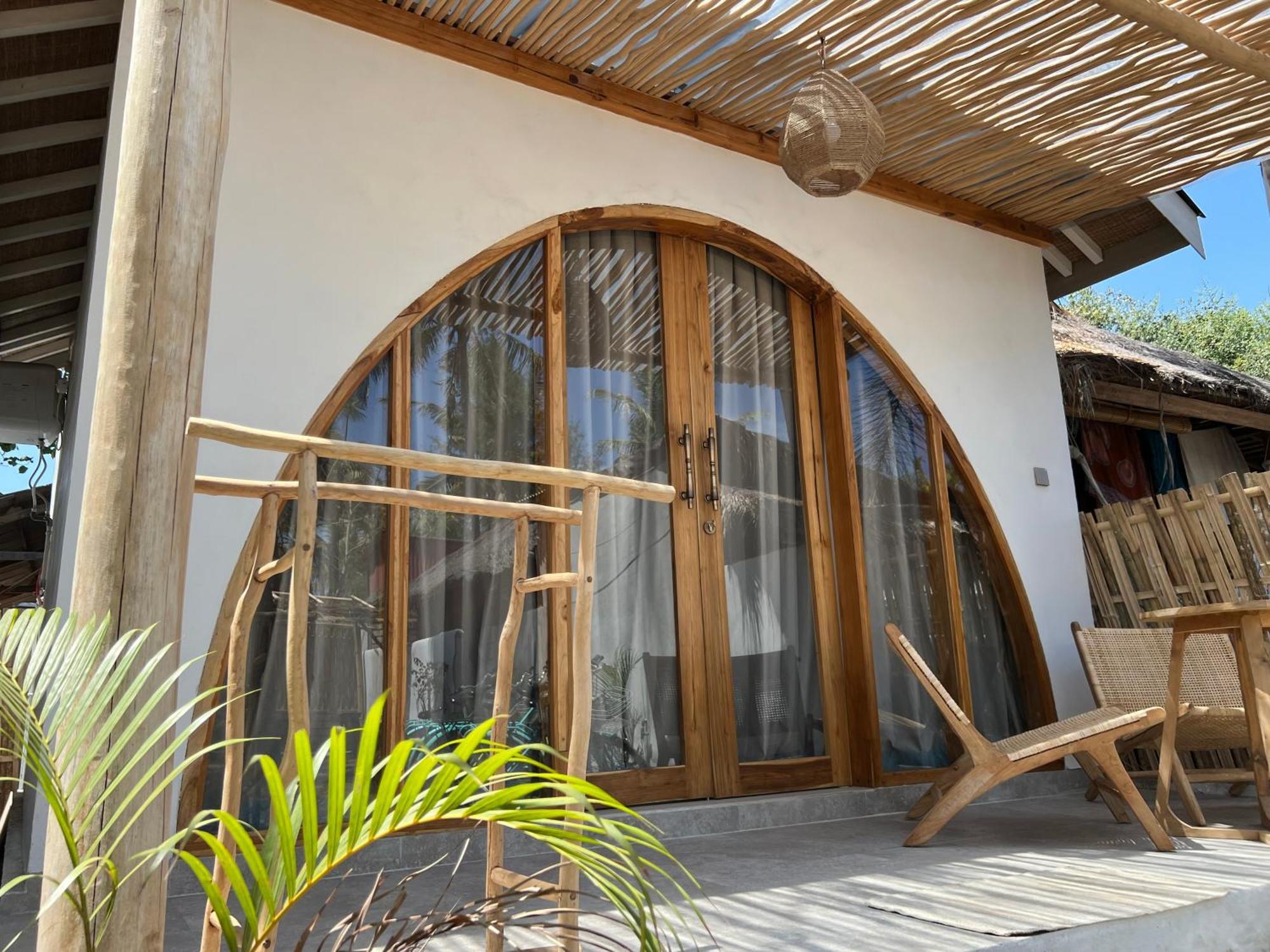 Rumah Canaria Bungalow กีลีตราวางัน ภายนอก รูปภาพ